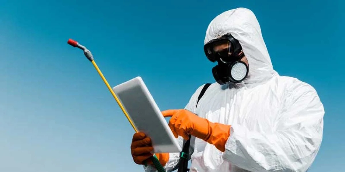 Residential pest control in Florida home